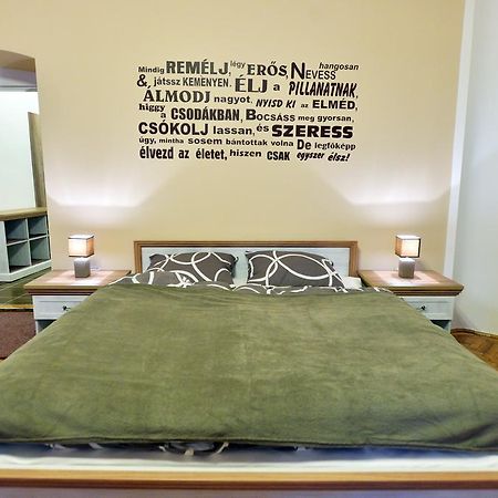 Foter Apartman Еґер Екстер'єр фото